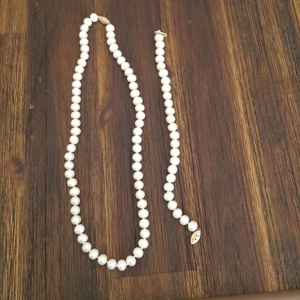 Pearl Necklace and Bracelet